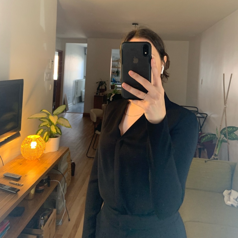 Black blouse - Picture 1 of 3